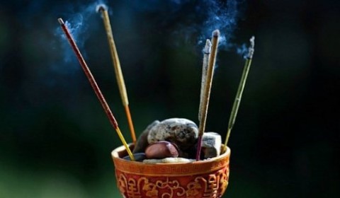 Incensos: Aromas e Significados para uma Jornada Espiritual