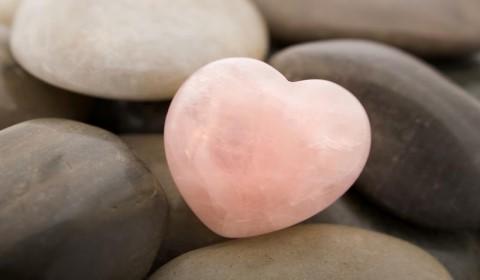 Quartzo Rosa: Cristal do amor e da Paixão
