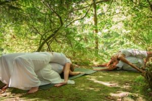 Hatha yoga: o que é e quais são seus benefícios